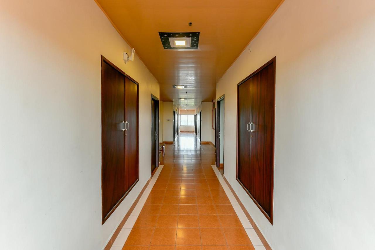 Oyo Flagship 9560 Hotel Bellwether Kochi Exterior foto