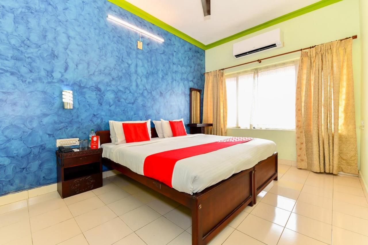 Oyo Flagship 9560 Hotel Bellwether Kochi Exterior foto