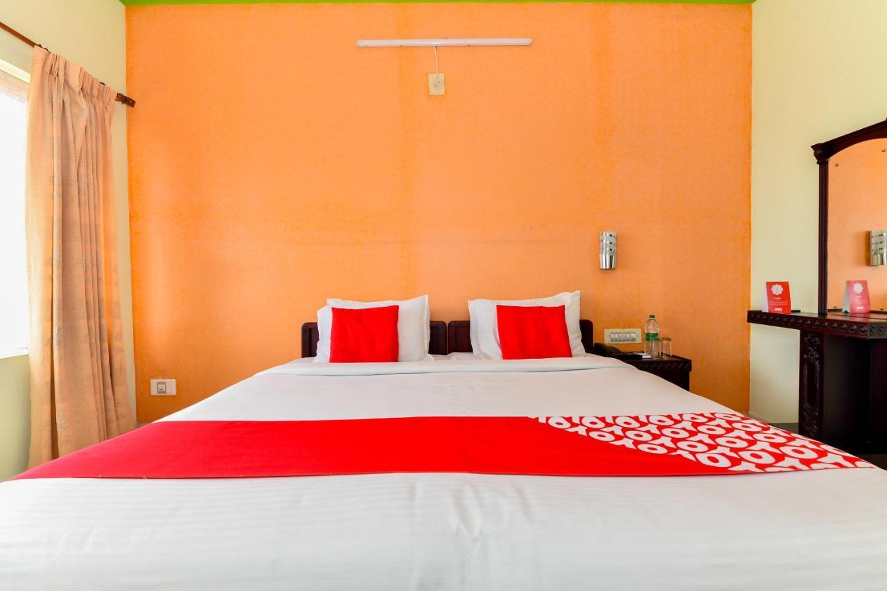 Oyo Flagship 9560 Hotel Bellwether Kochi Exterior foto
