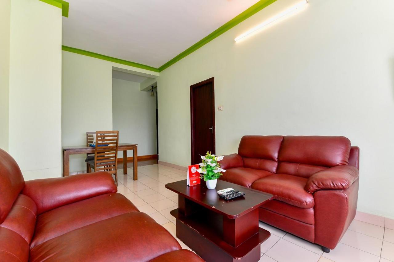Oyo Flagship 9560 Hotel Bellwether Kochi Exterior foto