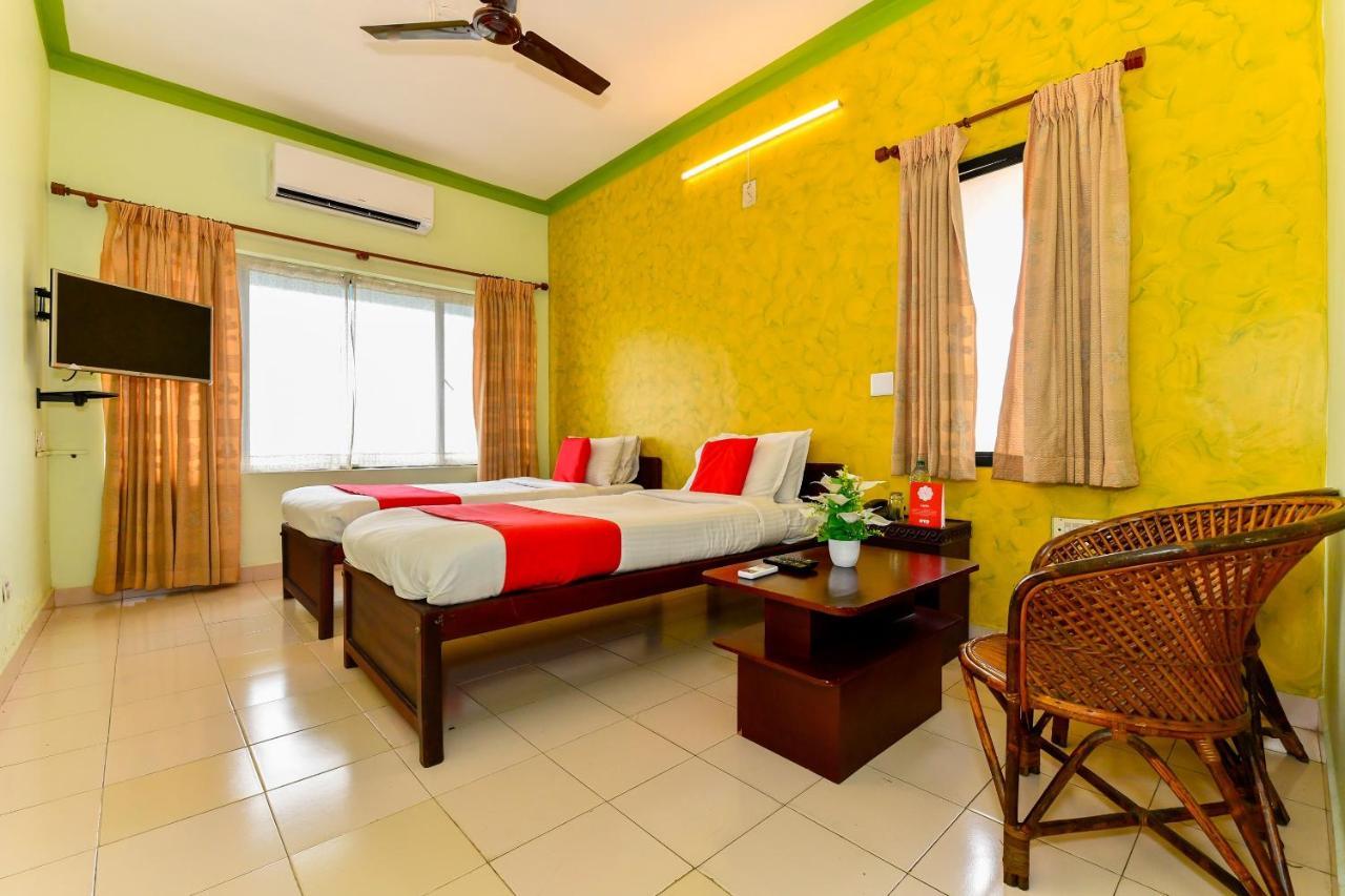 Oyo Flagship 9560 Hotel Bellwether Kochi Exterior foto