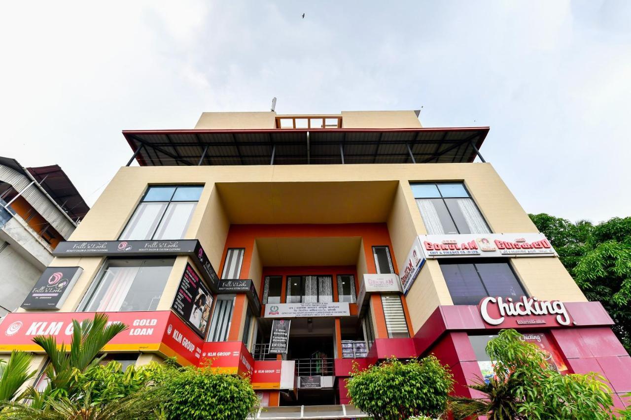 Oyo Flagship 9560 Hotel Bellwether Kochi Exterior foto